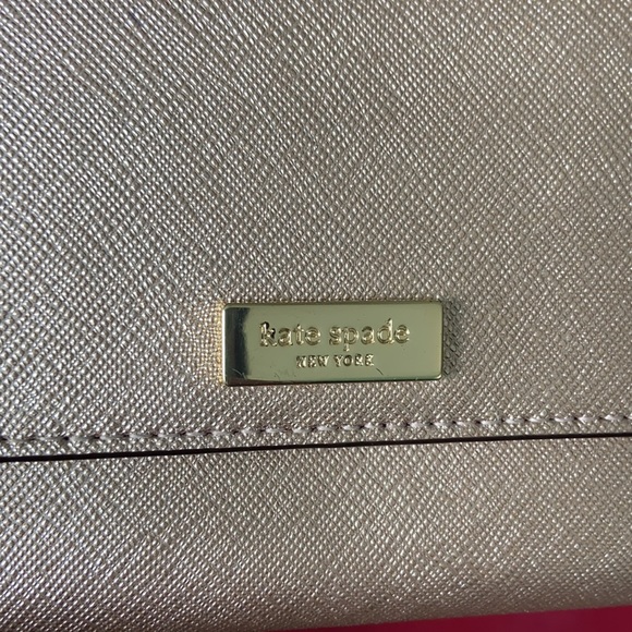 💜Kate Spade Wristlet💜 - Picture 11 of 16